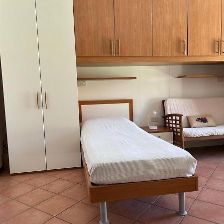 Lecco Only Females Guest House Exterior photo