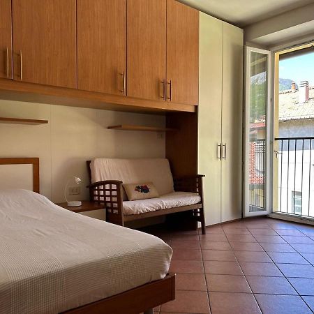 Lecco Only Females Guest House Exterior photo